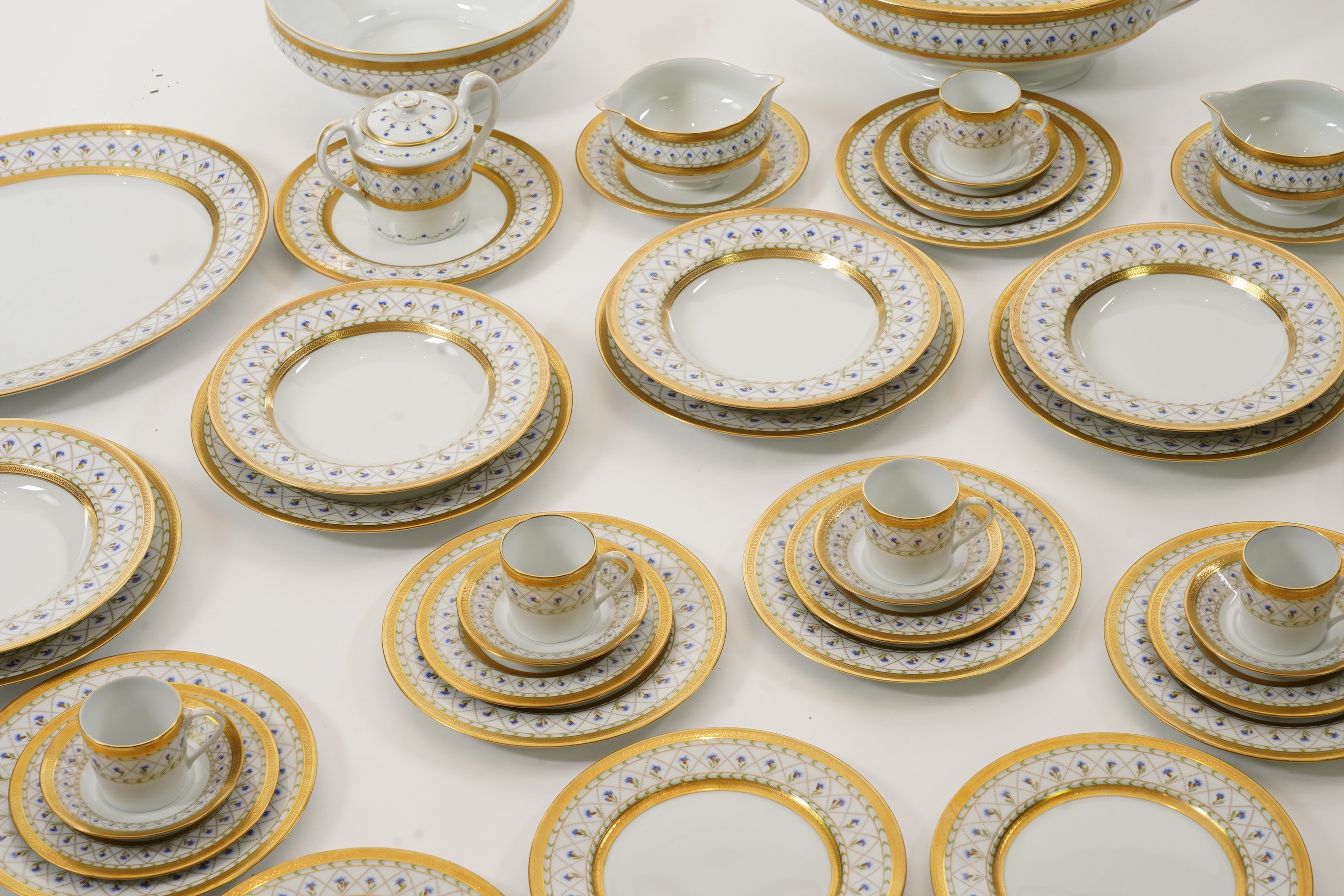 A Haviland Limoges 'Val De Loire Or' part dinner/coffee service